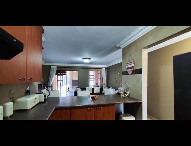 2 BEDROOM APARTMENT FOR SALE IN VAN DYK PARK
